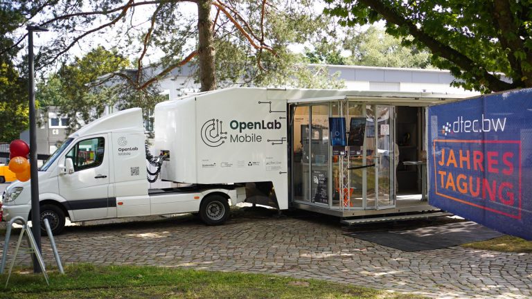 Mehr über den Artikel erfahren dtec.bw-Jahrestagung 2025: Forschung mit Mehrwert für alle Dimensionen